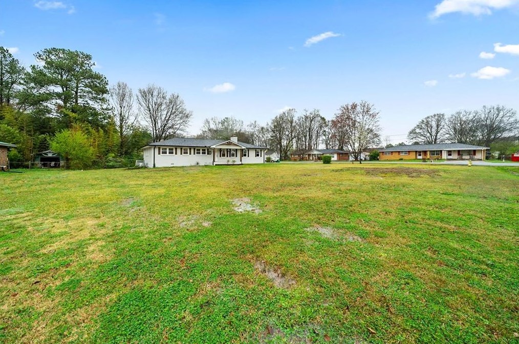 1 Meadowview Cir, Euharlee, GA 30121-1935