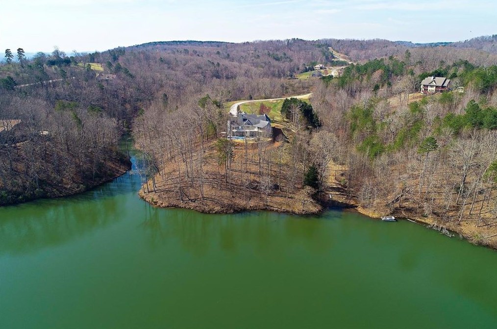 205 Lakeview Ct, Baldwin, GA 30511