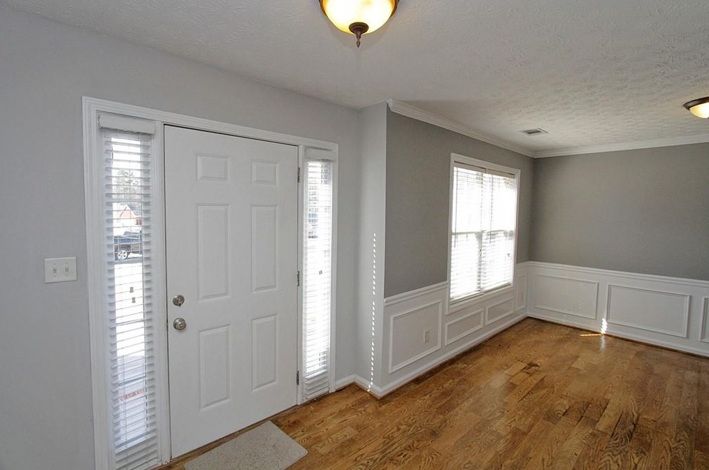 1616 Amhearst Oaks Ct, Lawrenceville, GA 30043