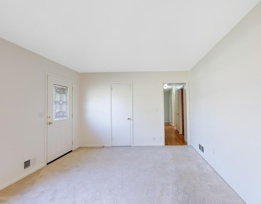 40 Wills Dr, Alpharetta, GA 30009-1814