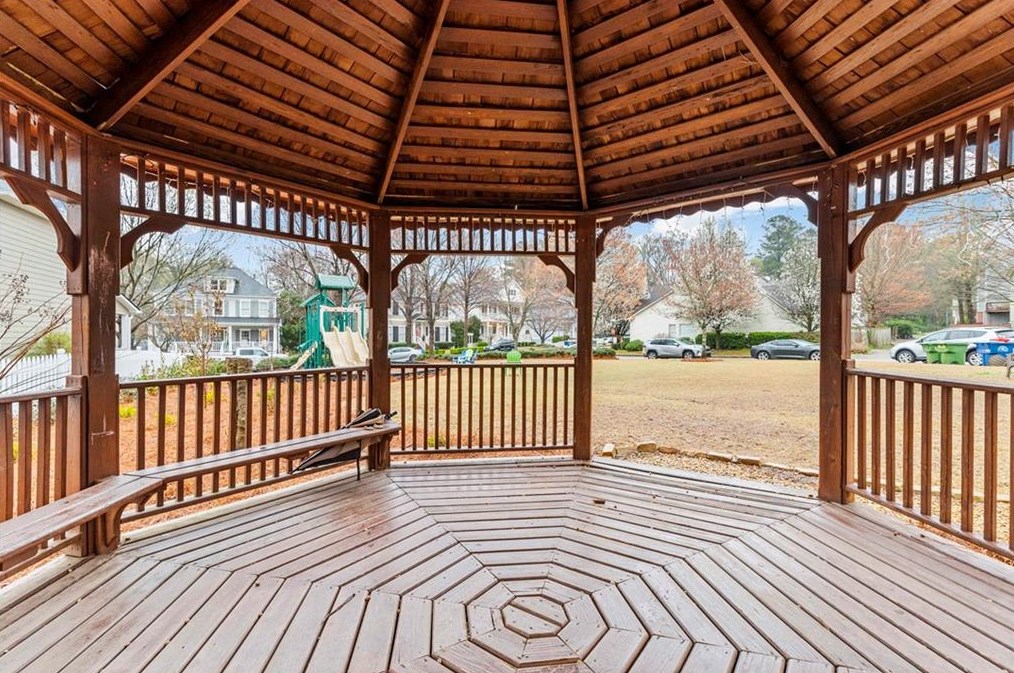 2163 Whittier Pl, Atlanta GA  30318-1954 exterior