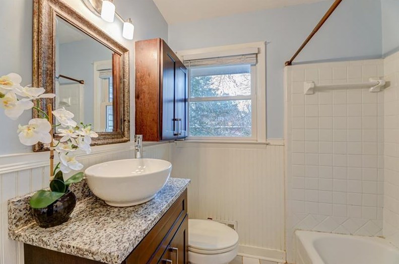 2316 Poplar Springs Dr, Atlanta GA  30319-3942 exterior