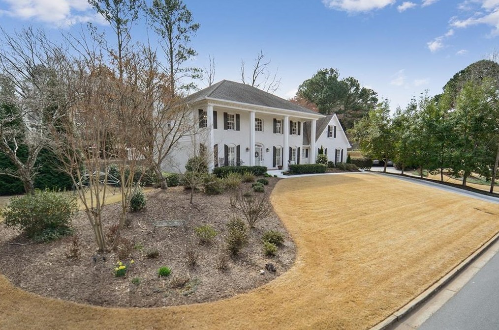 5387 Redfield Rd, Atlanta GA 30338-3723 exterior