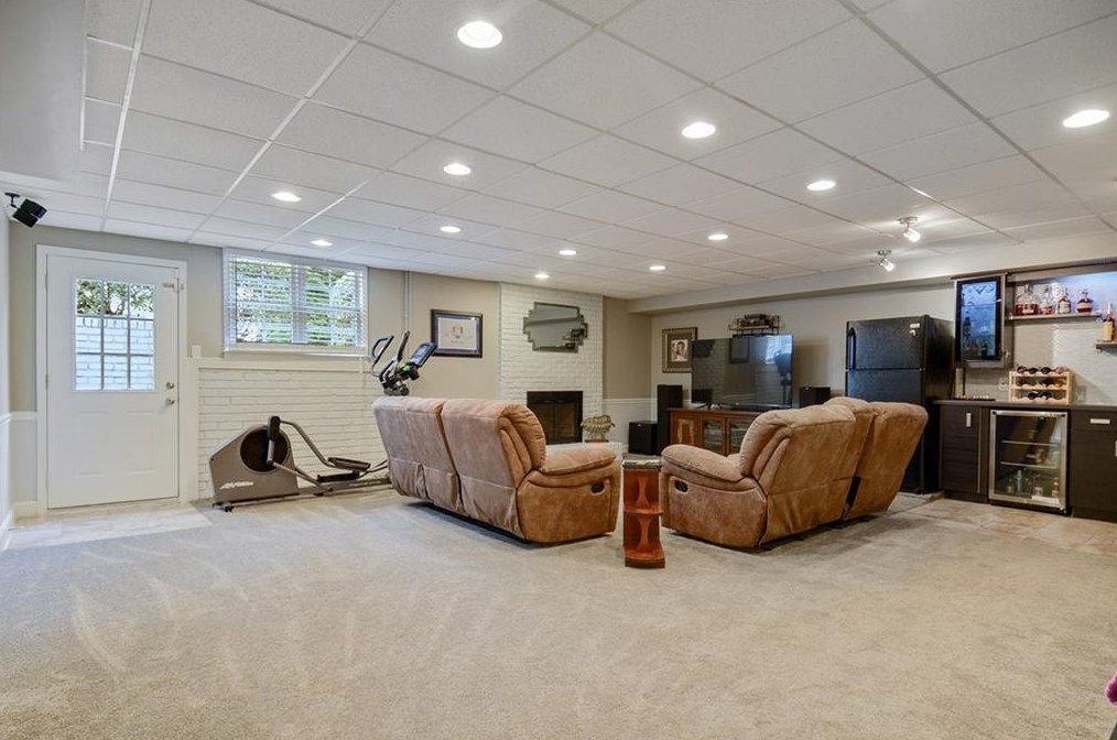 5387 Redfield Rd, Atlanta GA 30338-3723 exterior