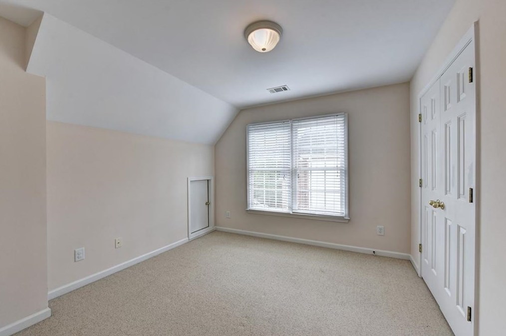 12512 Huntington Trce Ln, Alpharetta GA 30005-7504 exterior