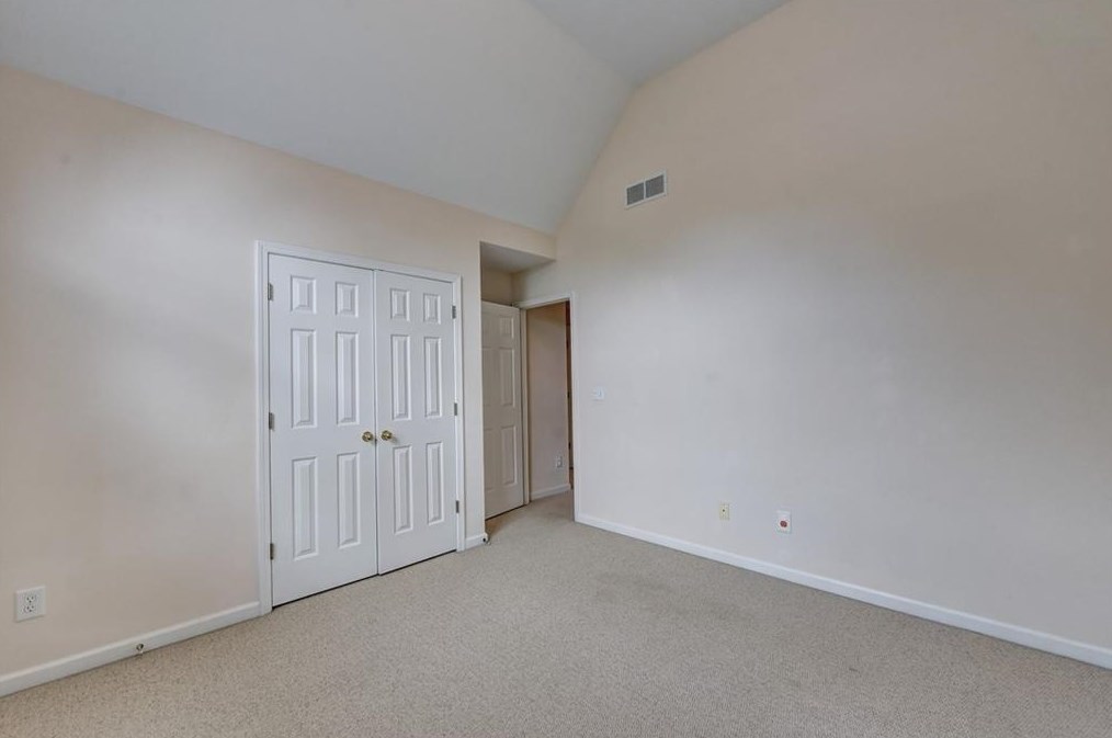 12512 Huntington Trce Ln, Alpharetta GA 30005-7504 exterior