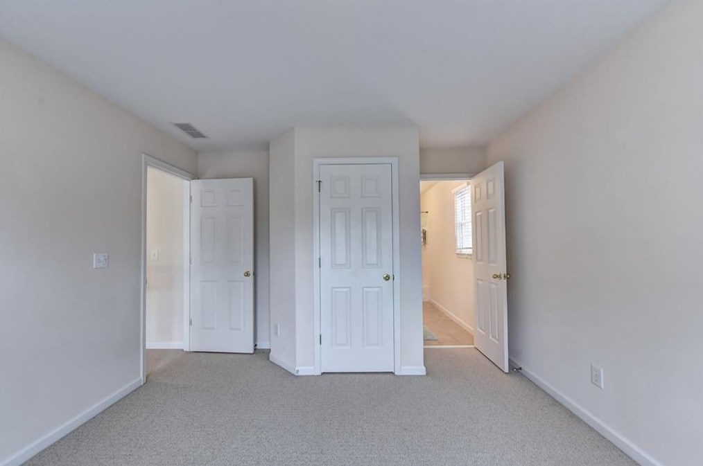 12512 Huntington Trce Ln, Alpharetta GA 30005-7504 exterior