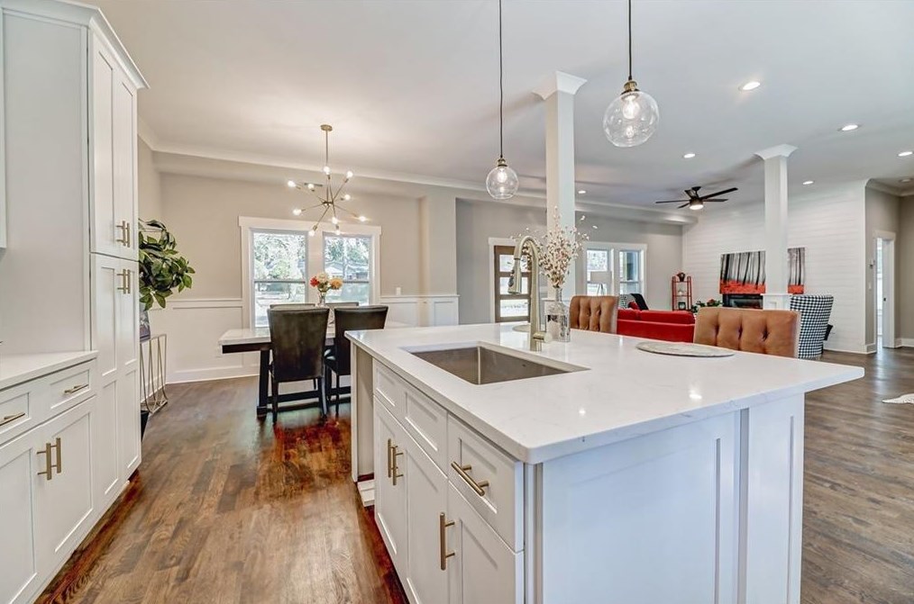 2039 Glendale Dr, Decatur GA  30032-5807 exterior