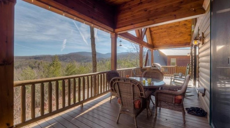 85 Foster Cove Rd, Epworth, GA 30541