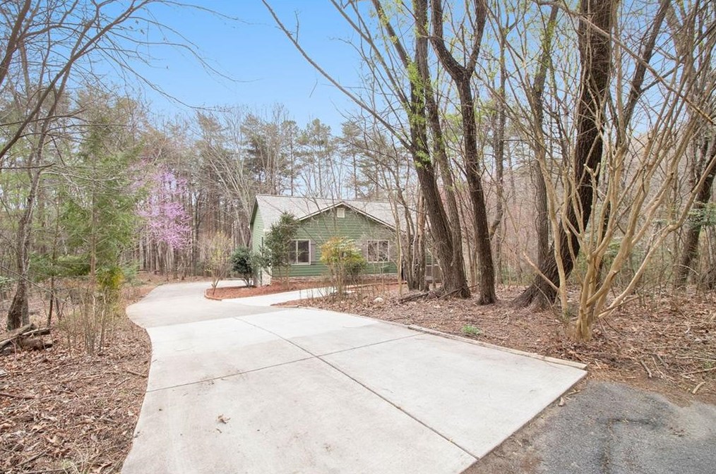 133 Weddell Ct, Waleska, GA 30183-4010