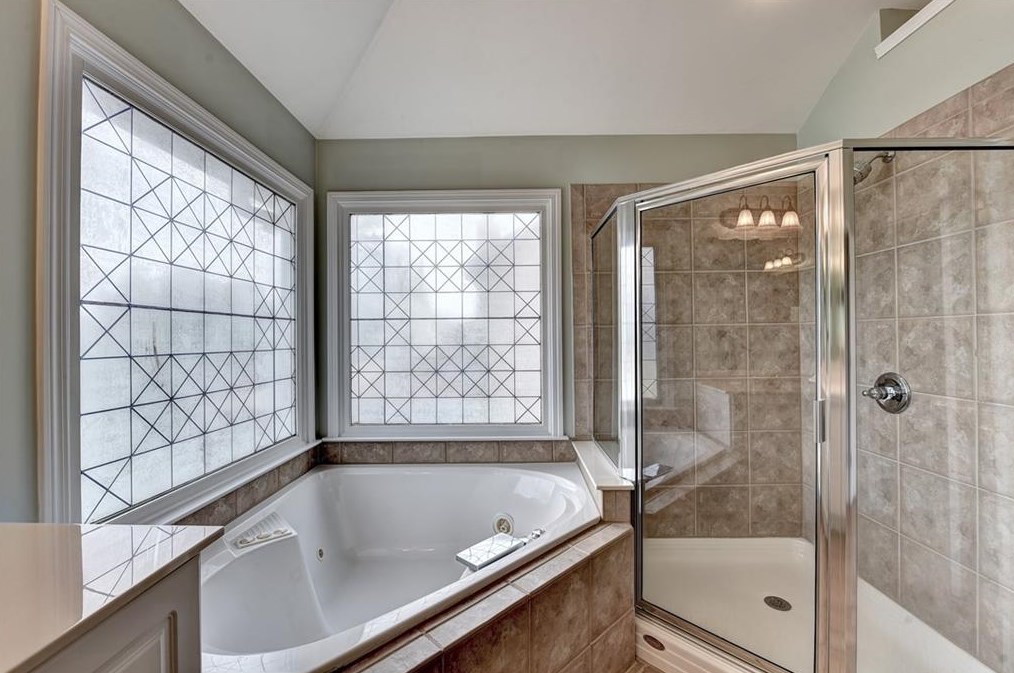 1630 Heatherglade Ln, Lawrenceville GA 30045-9757 exterior