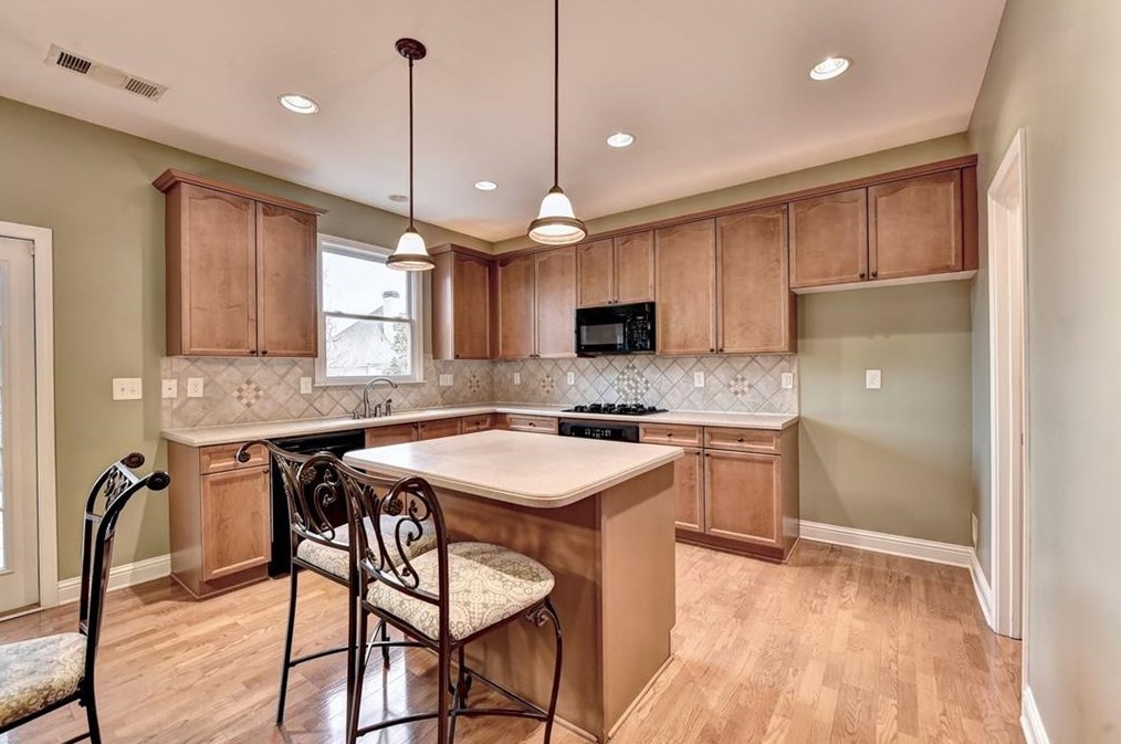 1630 Heatherglade Ln, Lawrenceville GA 30045-9757 exterior