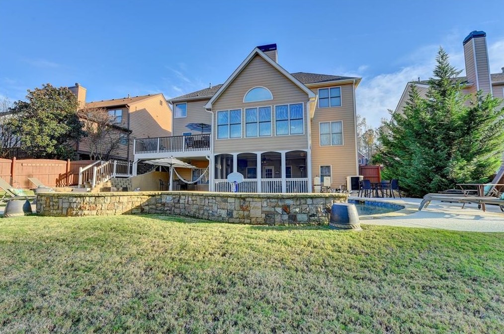 1630 Heatherglade Ln, Lawrenceville GA 30045-9757 exterior