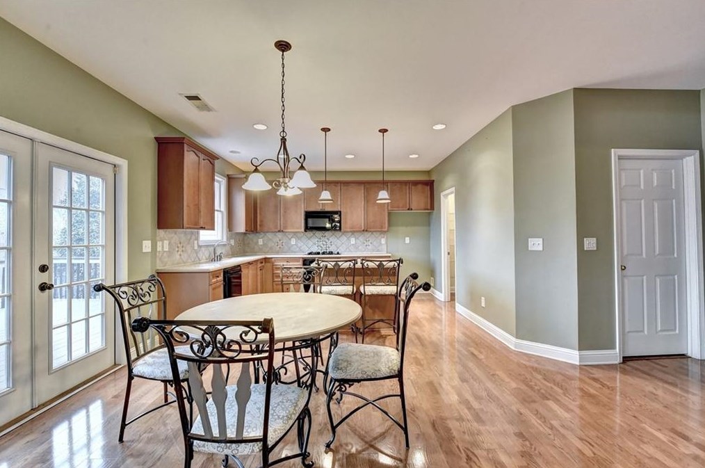 1630 Heatherglade Ln, Lawrenceville GA 30045-9757 exterior