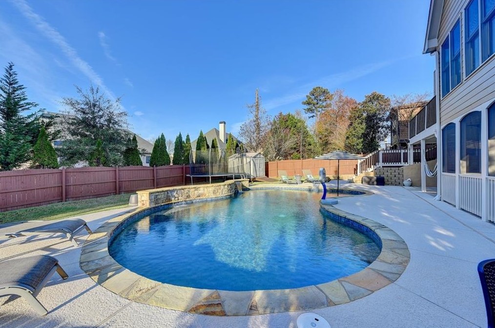 1630 Heatherglade Ln, Lawrenceville GA 30045-9757 exterior