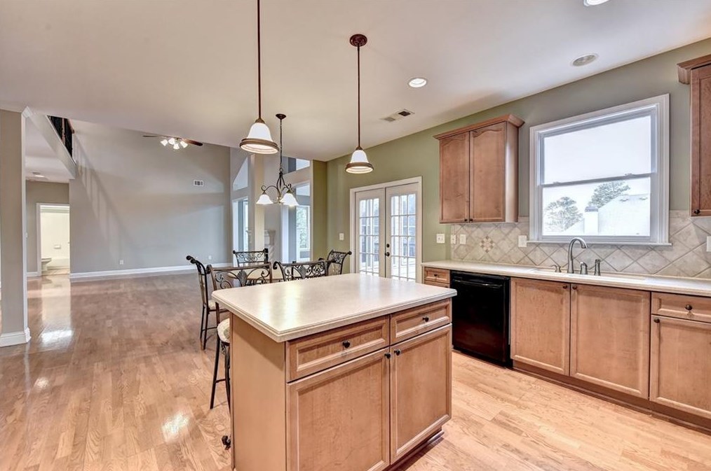 1630 Heatherglade Ln, Lawrenceville GA 30045-9757 exterior