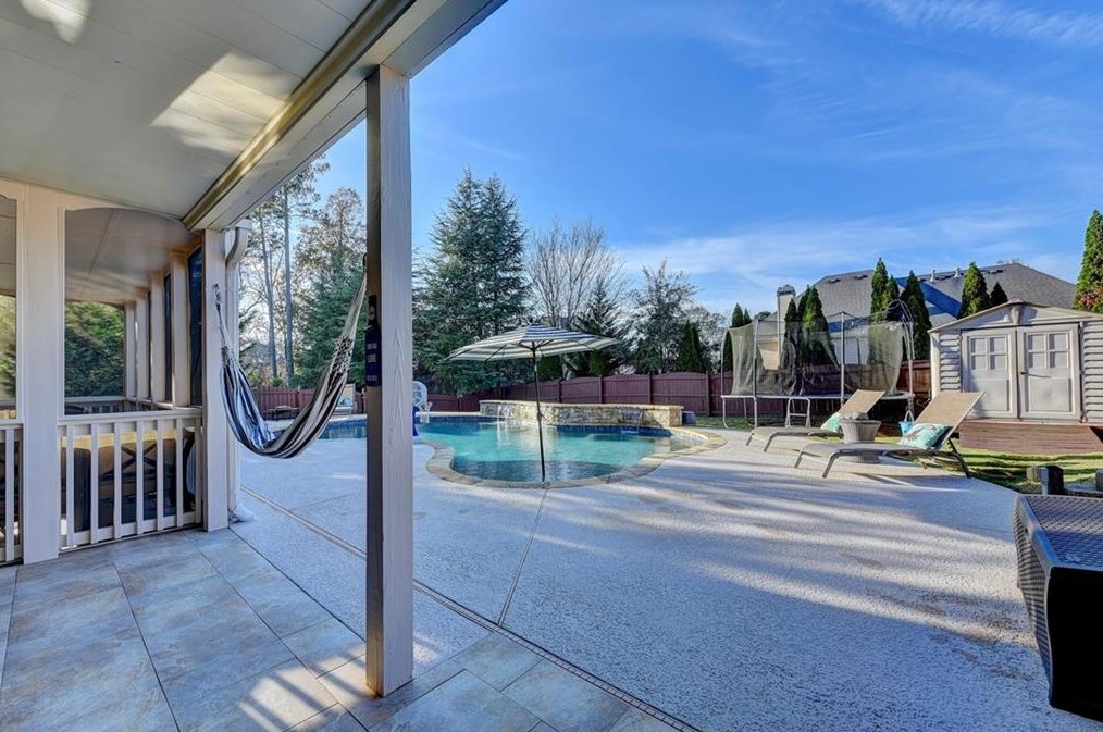 1630 Heatherglade Ln, Lawrenceville GA 30045-9757 exterior