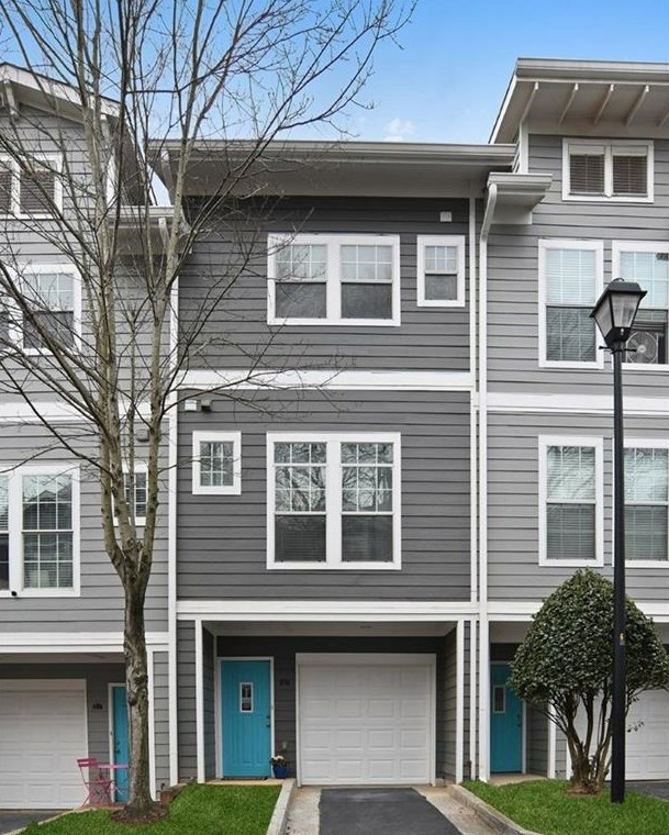 1072 Park Row North, Atlanta, GA 30312-3884