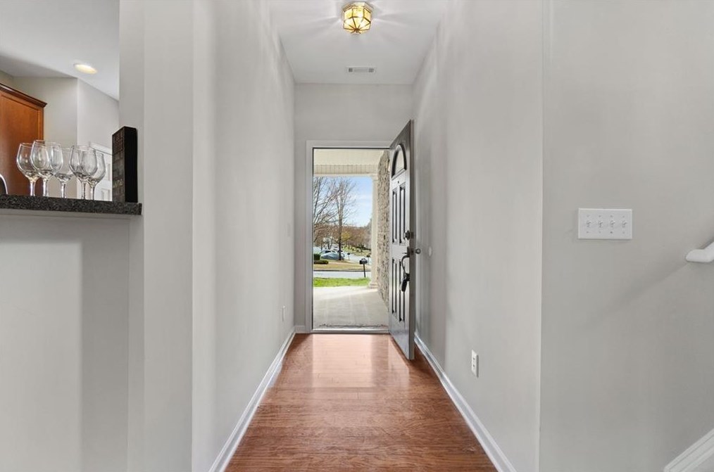 5557 Sable Way, Atlanta GA  30349-8838 exterior