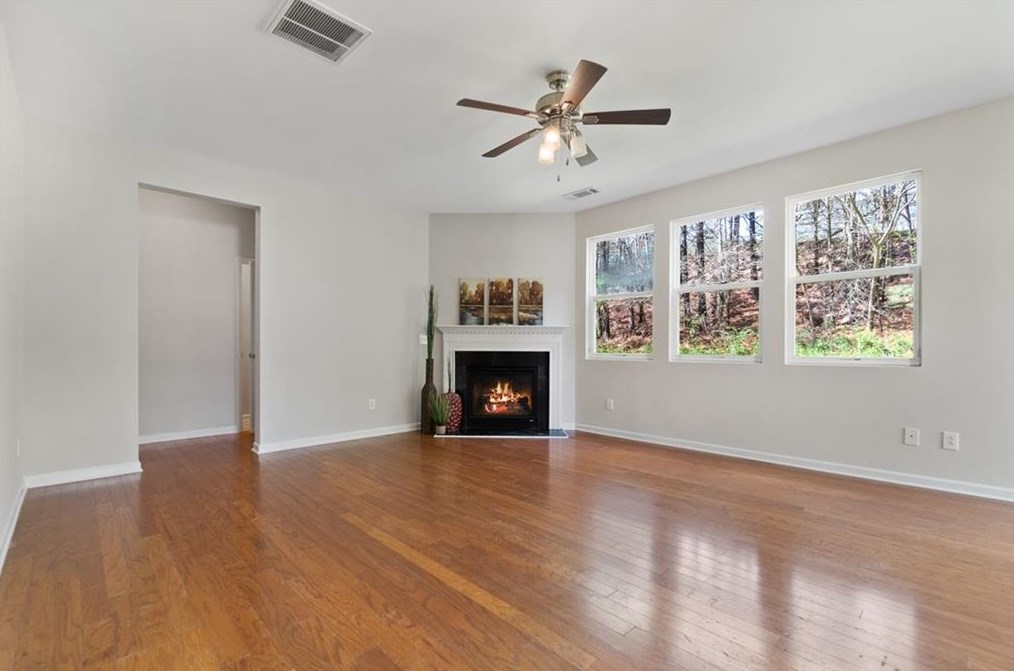 5557 Sable Way, Atlanta GA  30349-8838 exterior