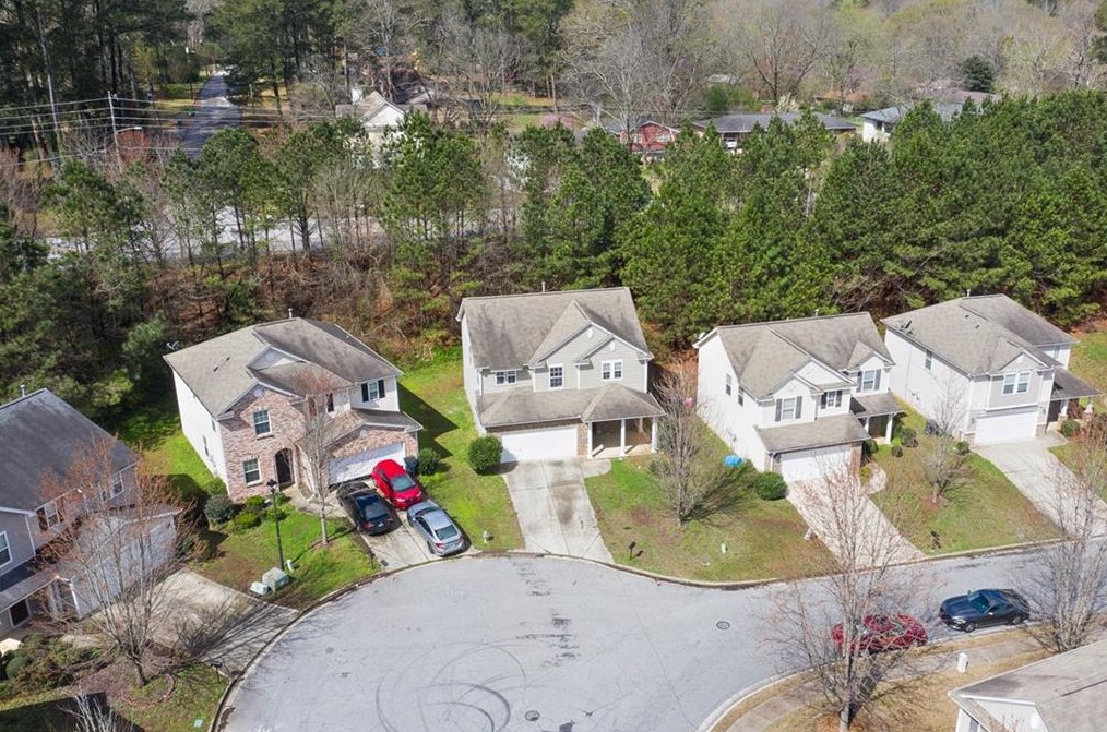 5557 Sable Way, Atlanta GA  30349-8838 exterior