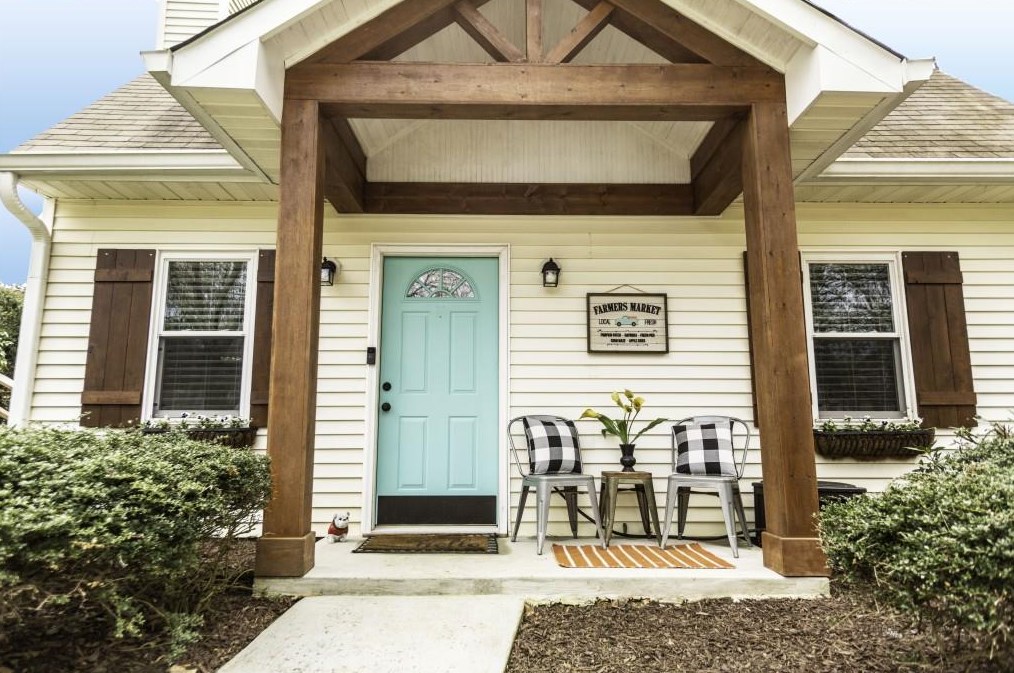 1547 Park Creek Cv, Atlanta, GA 30319-2146