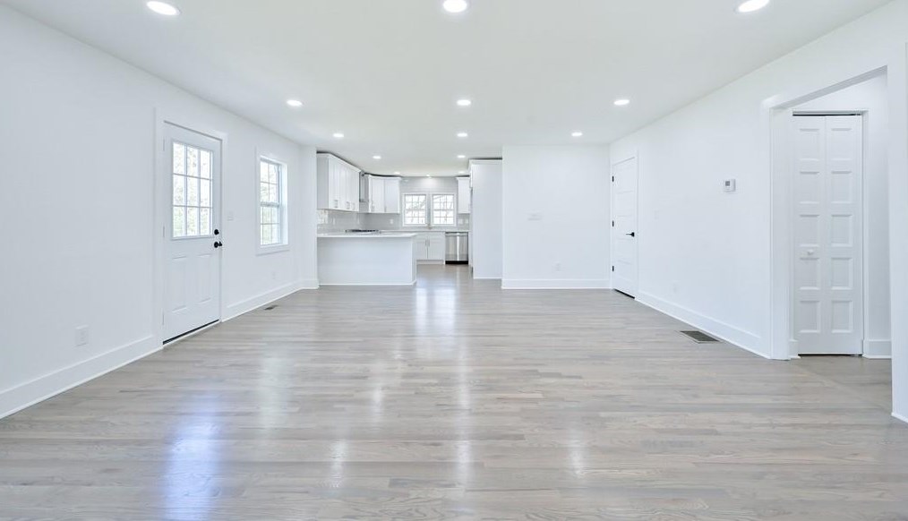 3242 Highland Dr, Smyrna GA  30080-3736 exterior