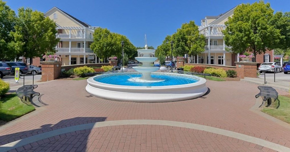 3242 Highland Dr, Smyrna GA  30080-3736 exterior