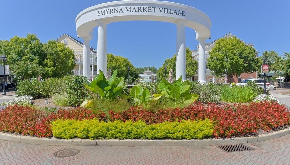 3242 Highland Dr, Smyrna GA  30080-3736 exterior