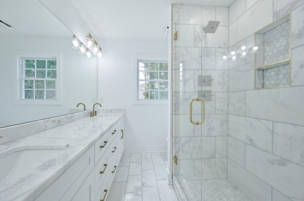 3242 Highland Dr, Smyrna GA  30080-3736 exterior