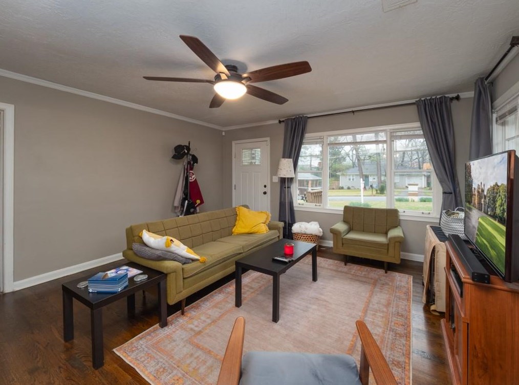 3459 Lark Ln, Decatur, GA 30032-2565