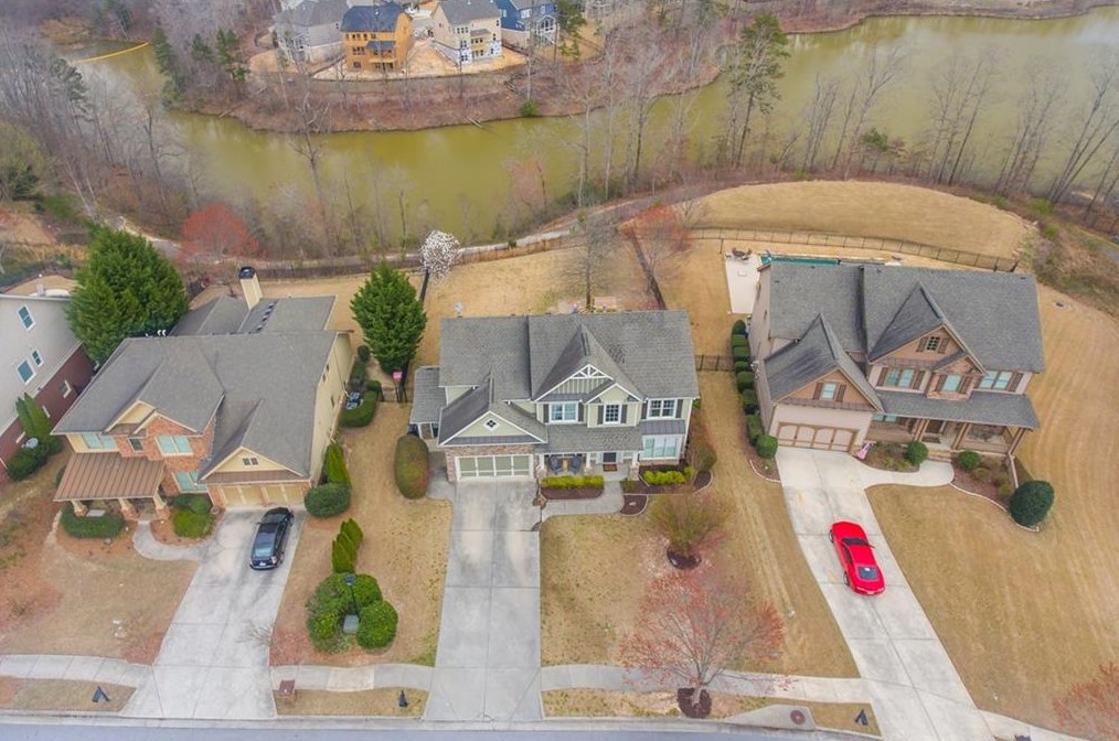 7464 Mockingbird Ln, Flowery Branch, GA 30542-7739