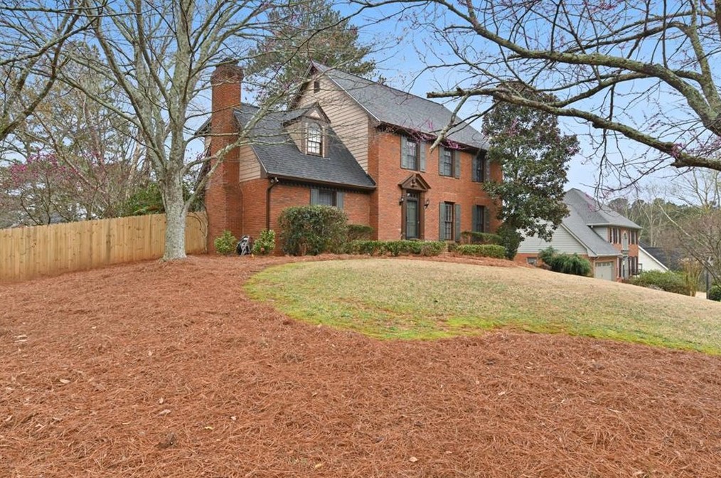 2945 Arborwoods Dr, Alpharetta, GA 30022-7642