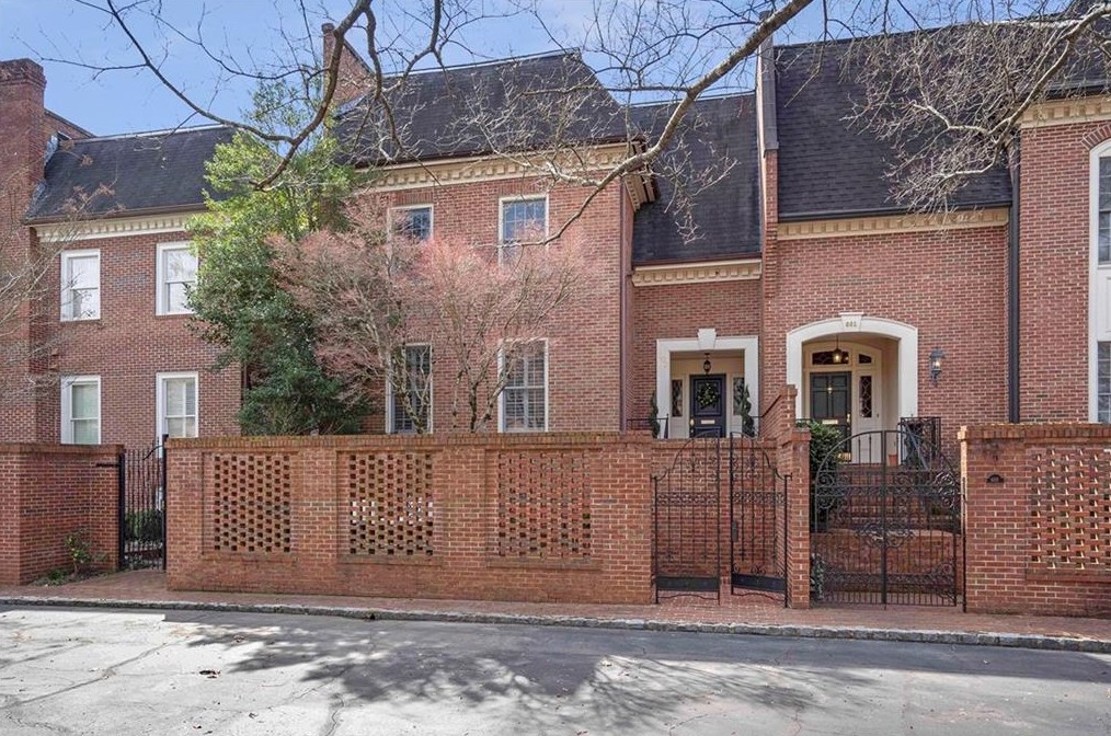 602 Townsend Pl, Atlanta, GA 30327-3042