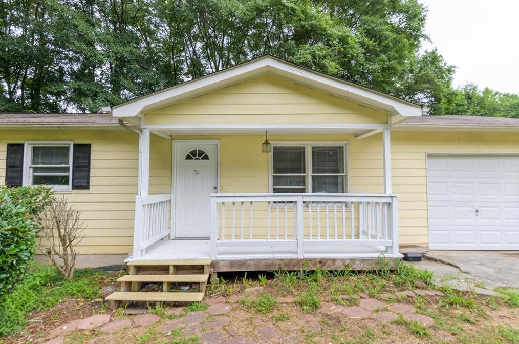 219 Valerie Cir, Hiram, GA 30141