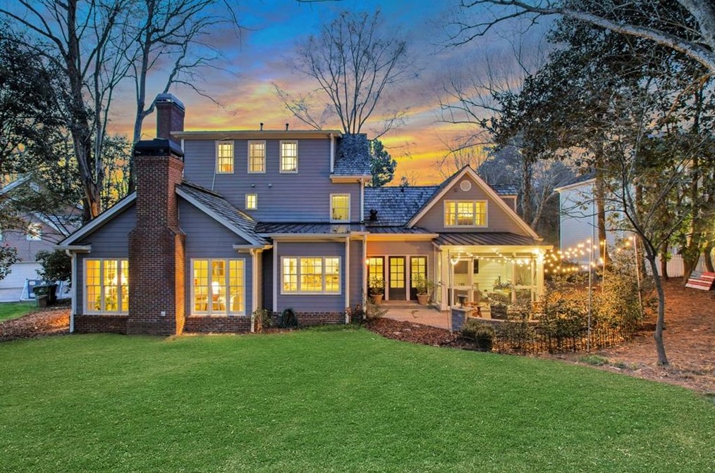1560 Barrington Ct, Atlanta, GA 30327-1714