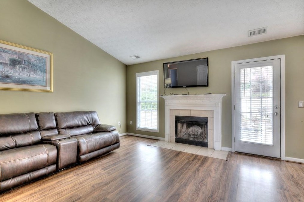 312 Johnny Ln, Dallas, GA 30132-3814