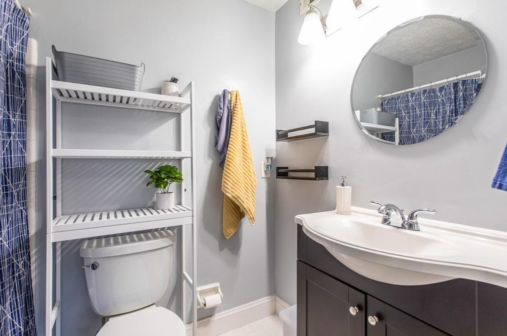 2076 Brian Way, Decatur GA  30033-3830 exterior