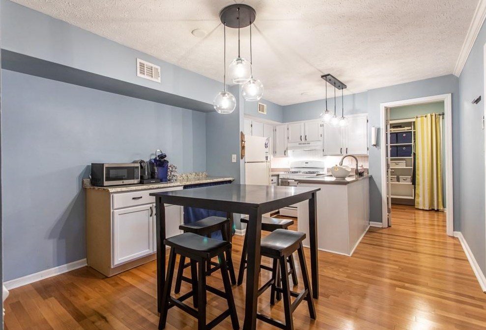 2076 Brian Way, Decatur GA  30033-3830 exterior