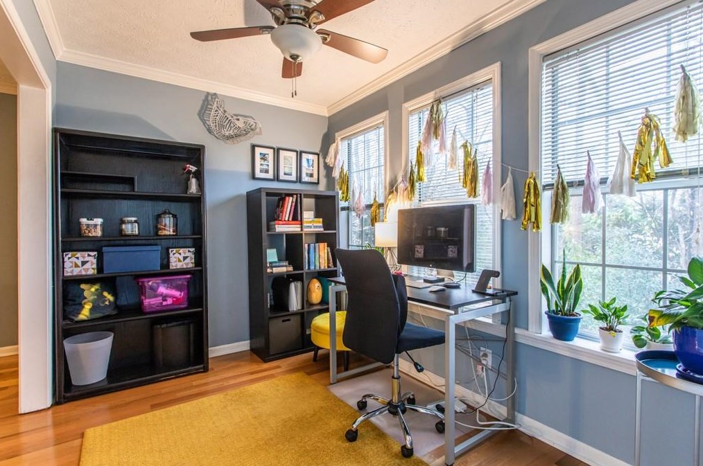 2076 Brian Way, Decatur GA  30033-3830 exterior