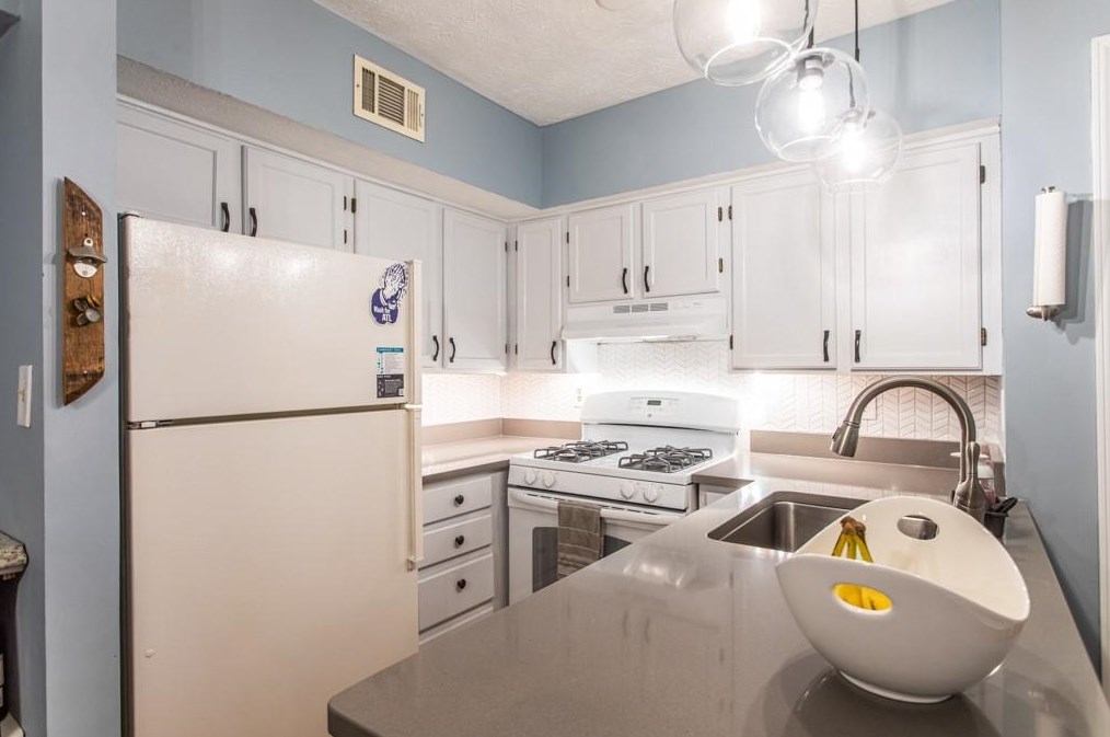 2076 Brian Way, Decatur GA  30033-3830 exterior