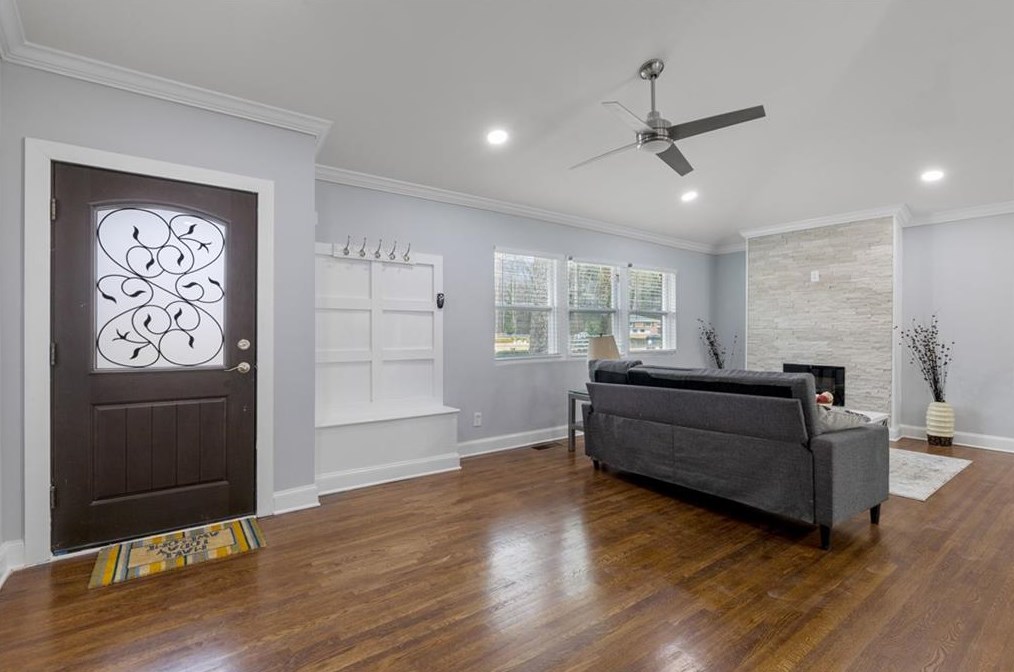 2543 Fontaine Cir, Decatur GA  30032-5644 exterior