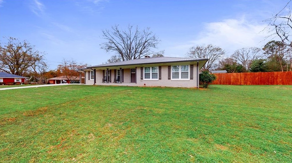 15 Davis St, Euharlee, GA 30120-3833
