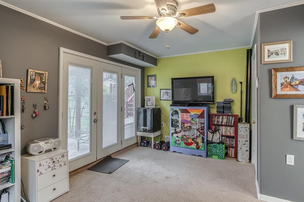 1643 Spruce Valley Dr, Decatur GA  30033-2503 exterior