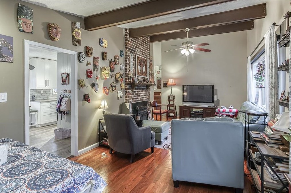 1643 Spruce Valley Dr, Decatur GA  30033-2503 exterior