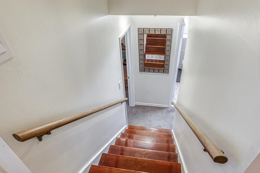 1643 Spruce Valley Dr, Decatur GA  30033-2503 exterior