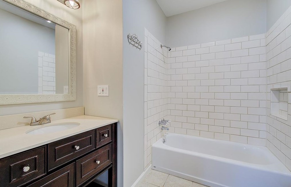 2848 Midway Rd, Decatur GA  30030-4635 exterior