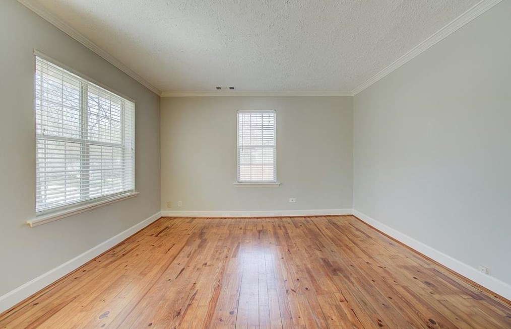 2848 Midway Rd, Decatur GA  30030-4635 exterior