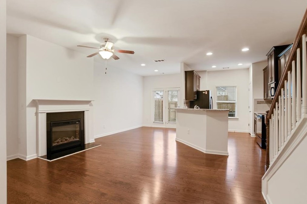 5072 Longview Walk, Decatur GA  30035-4187 exterior