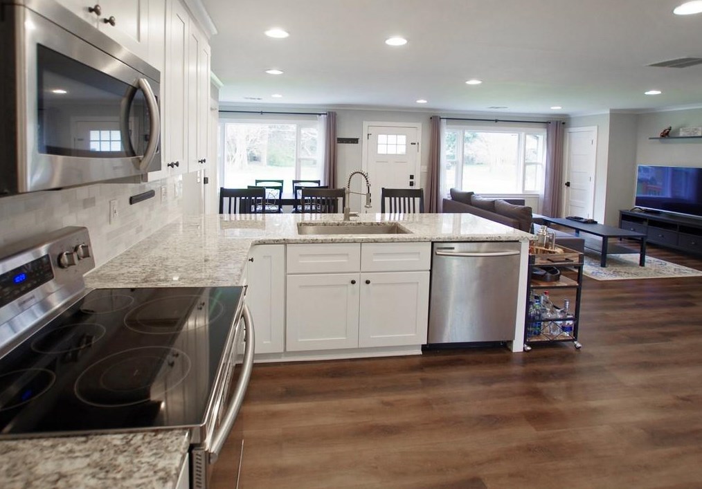 3129 Leeland Rd, Decatur GA 30032-2838 exterior